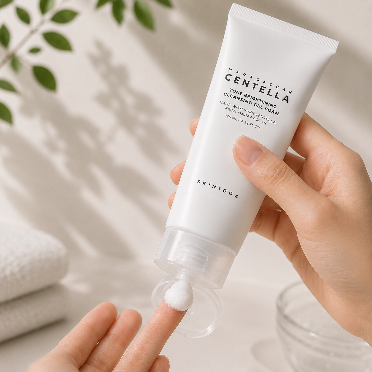 SKIN1004 - Madagascar Centella Tone Brightening Cleansing Gel Foam 125ML